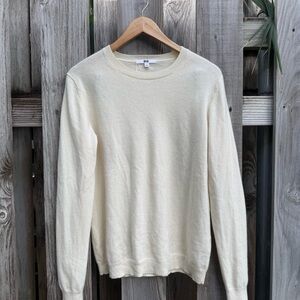 Uniqlo Cashmere Sweater